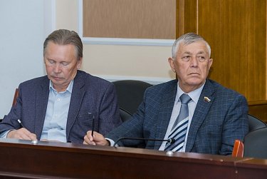 Депутаты определились с датой заседания